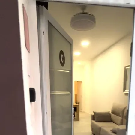 Urban Escape Comfort Meets Luxury, 4 Ppl Apartment Valencia