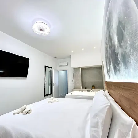 Urban Escape Comfort Meets Luxury, 4 Ppl Apartment