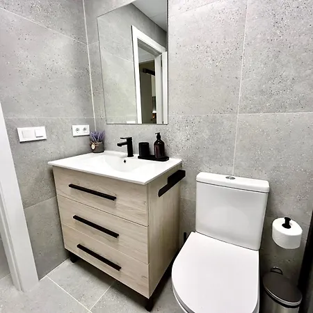 Urban Escape Comfort Meets Luxury, 4 Ppl * Valencia