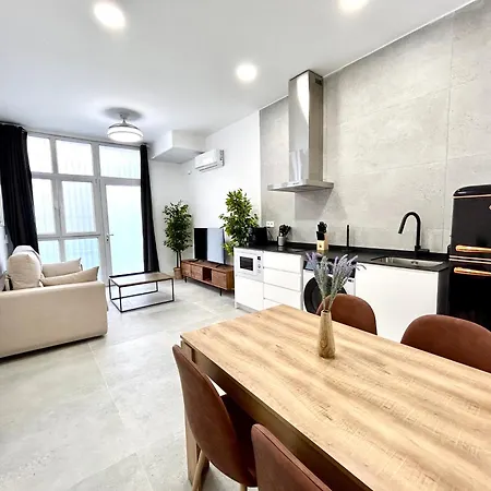 Apartment Urban Escape Comfort Meets Luxury, 4 Ppl *