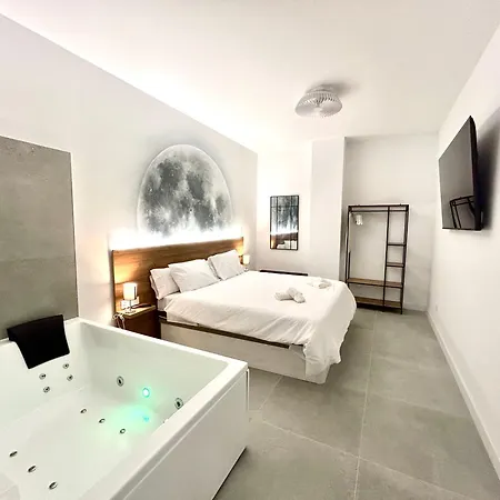 Urban Escape Comfort Meets Luxury, 4 Ppl Apartment Valencia