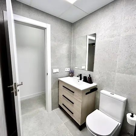 Urban Escape Comfort Meets Luxury, 4 Ppl Apartment