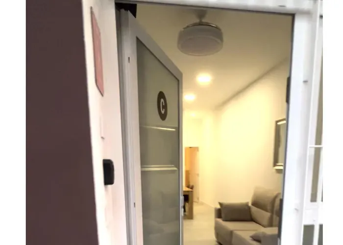 Urban Escape Comfort Meets Luxury, 4 Ppl Апартаменты Валенсия