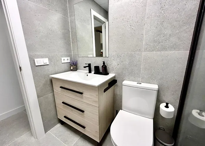 Urban Escape Comfort Meets Luxury, 4 Ppl * Валенсия