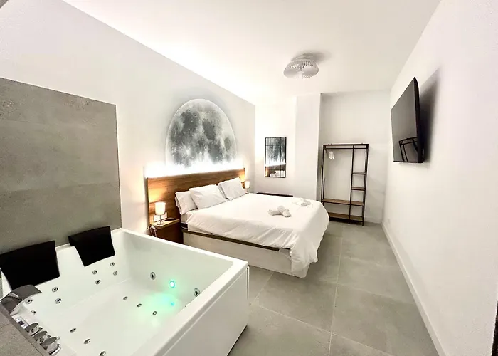 Urban Escape Comfort Meets Luxury, 4 Ppl Апартаменты Валенсия