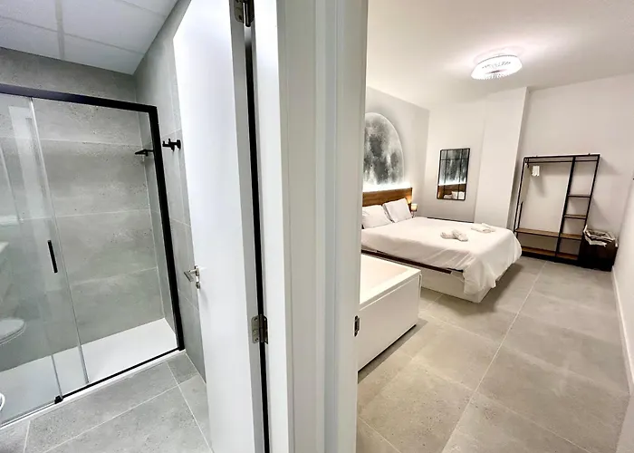 Апартаменты Urban Escape Comfort Meets Luxury, 4 Ppl *