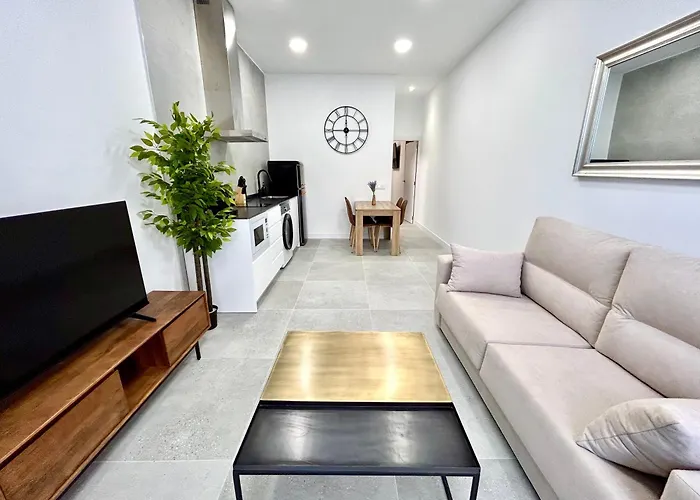Urban Escape Comfort Meets Luxury, 4 Ppl Апартаменты